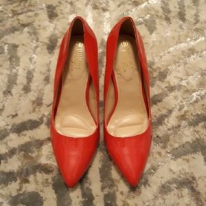 Red Pumps